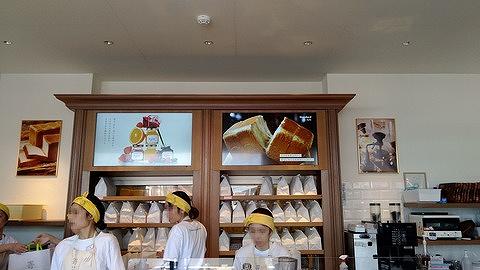 【菊陽町光の森】食パン戦国時代到来!?嵜本bakery cafe 熊本光の森店さん